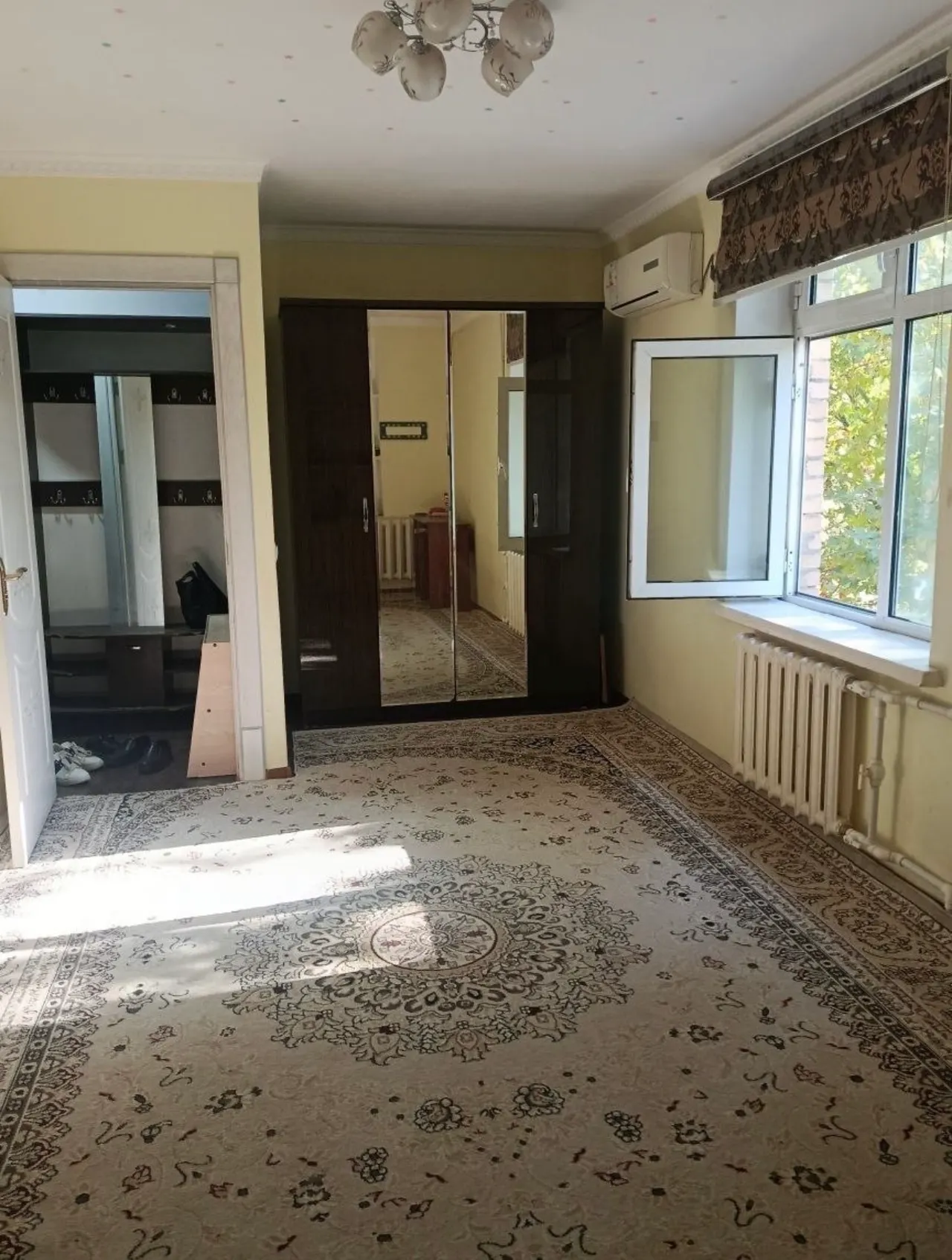 Продаётся 1-комнатная квартира, 42 м², 4/5 этаж — Чиланзарский район