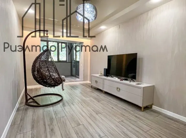 Сотилади 3 хонали квартира, 70 м², 2/5 қават — Мирзо Улуғбек тумани