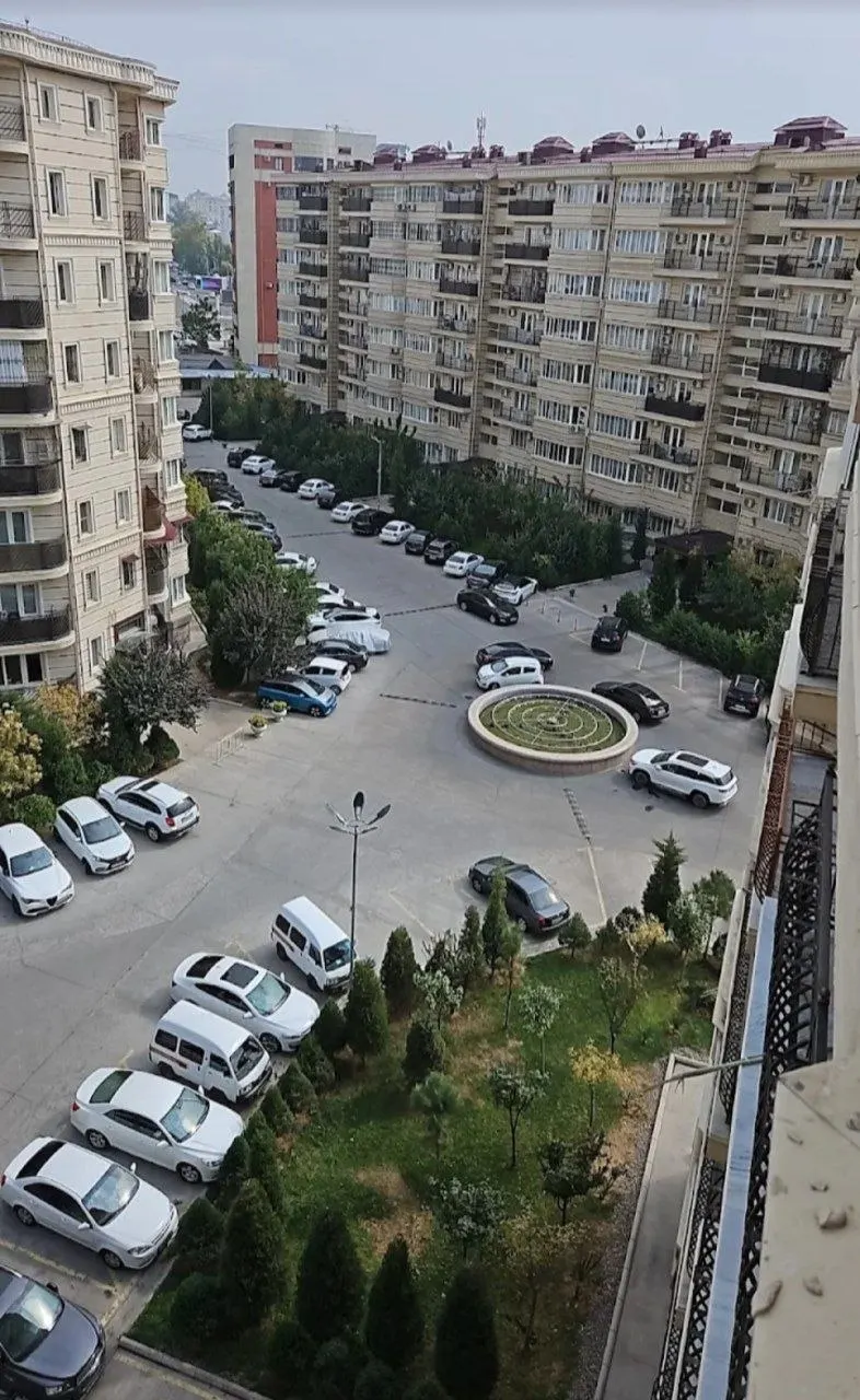 Продаётся 3-комнатная квартира, 103.5 м², 4/8 этаж — Шайхантахурский район