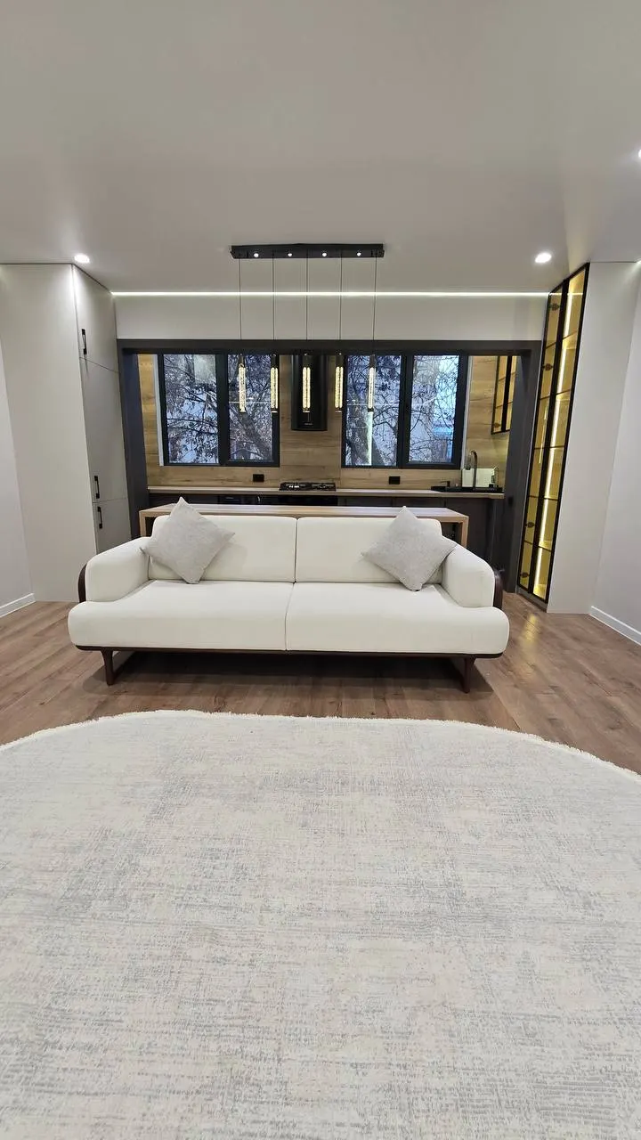 Продаётся 3-комнатная квартира, 65 м², 3/4 этаж — Мирабадский район