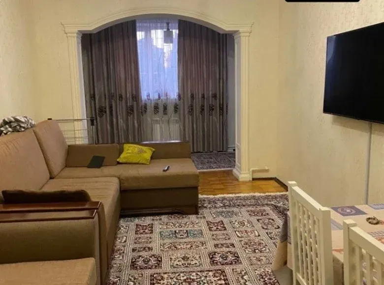 Продаётся 3-комнатная квартира, 79 м², 4/4 этаж — Чиланзарский район