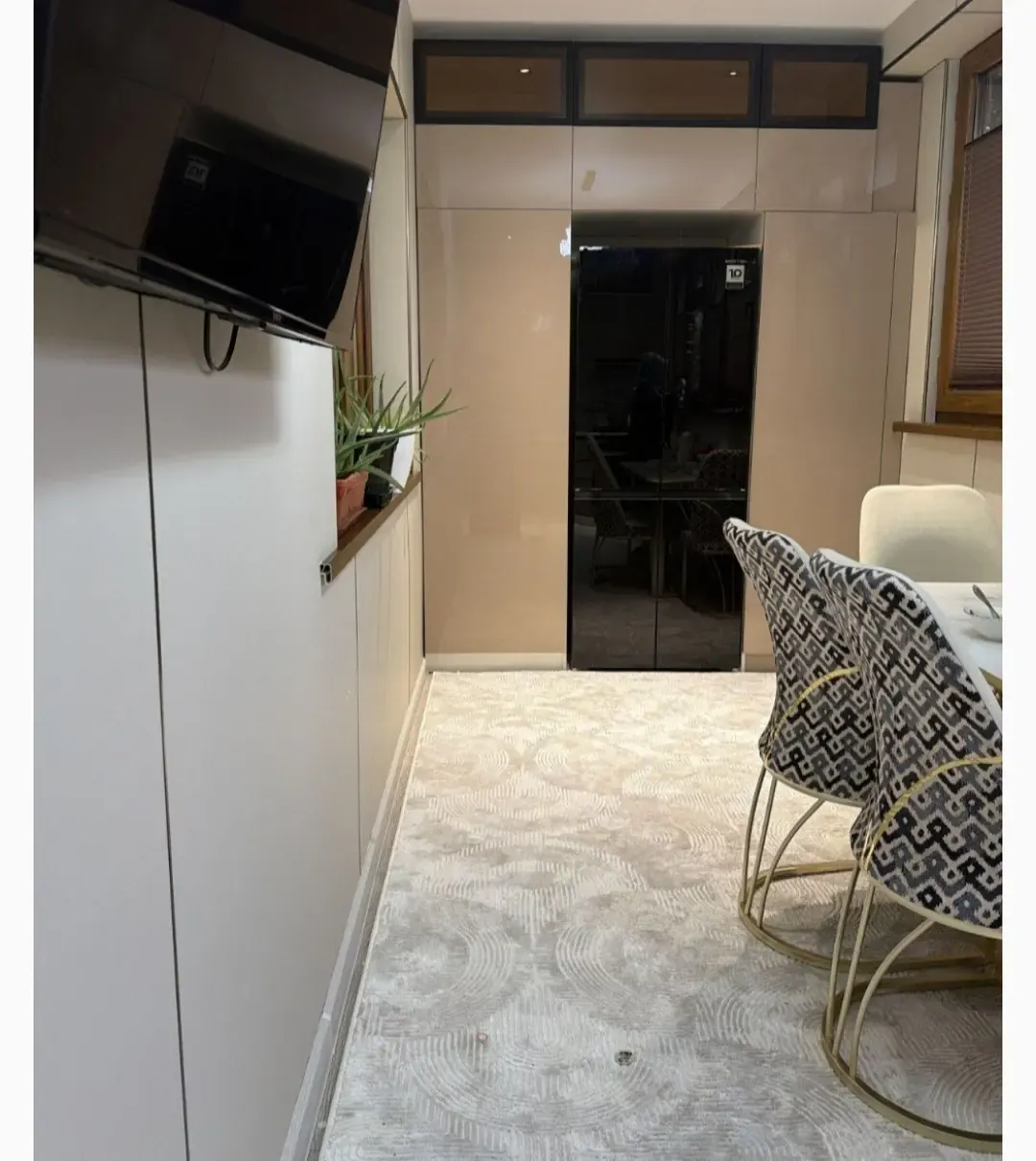 Сотилади 3 хонали квартира, 83 м², 1/9 қават — Юнусобод тумани