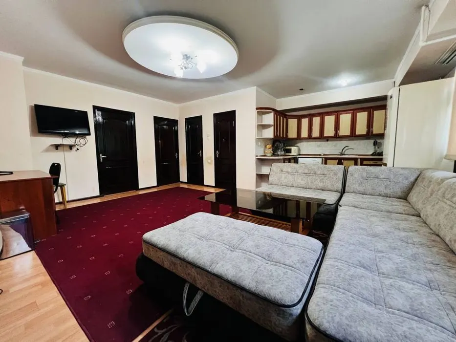 Сдаётся 3-комнатная квартира, 75 м², 2/4 этаж — Юнусабадский район