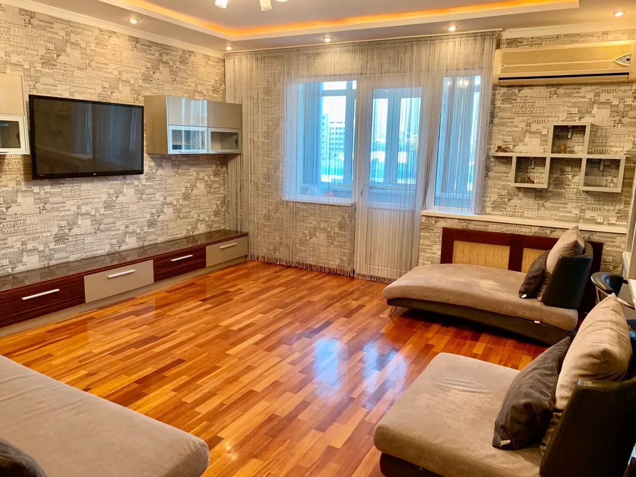 Сдаётся 6-комнатная квартира, 140 м², 8/9 этаж — Мирабадский район