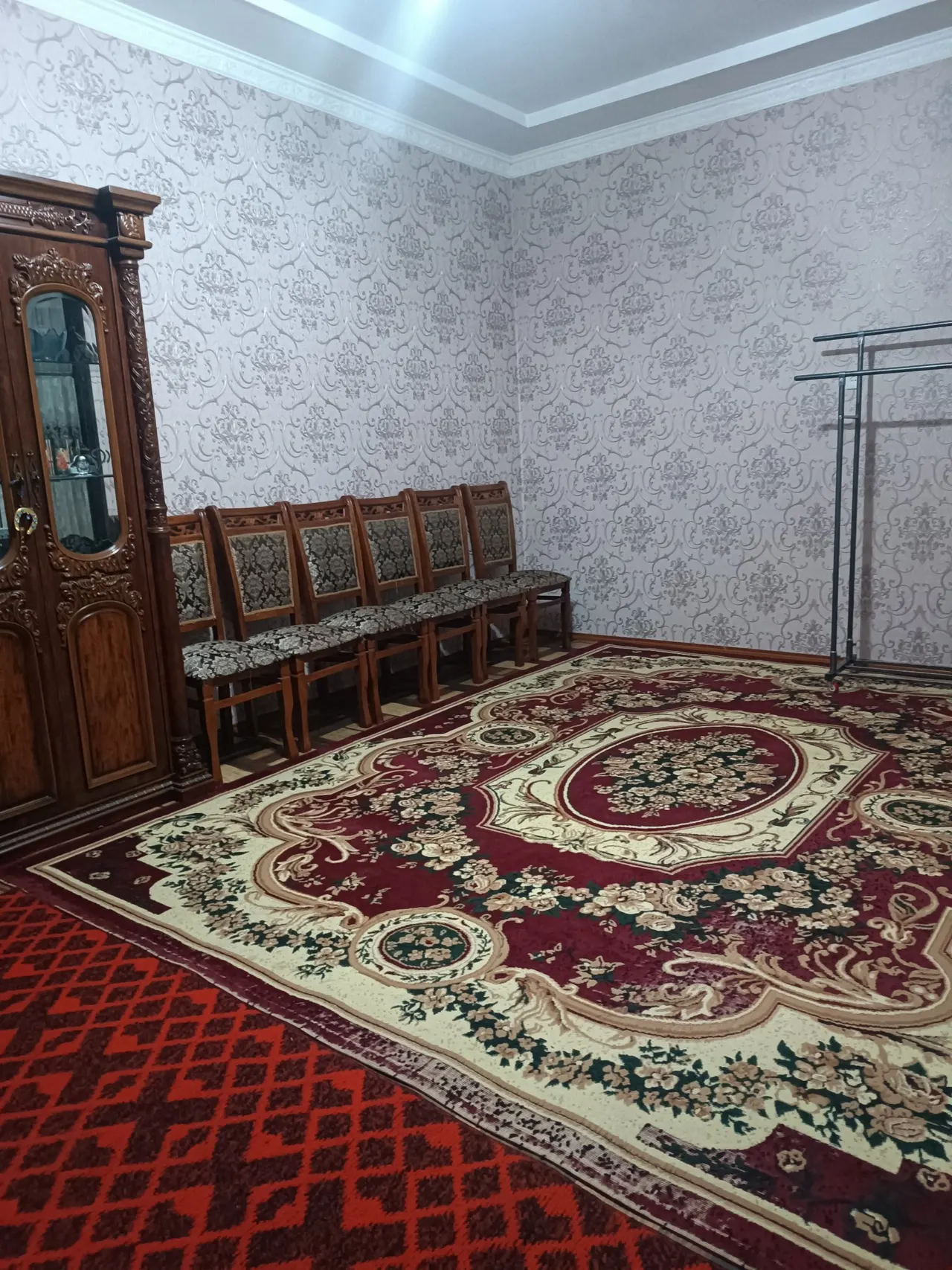 Сдаётся дом, 2,5 сот., 1 этаж — Мирабадский район