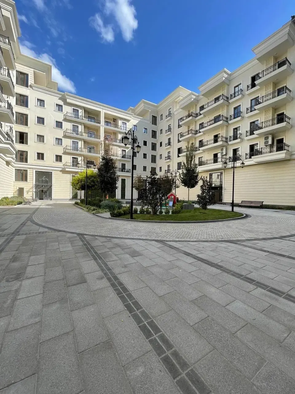 Продаётся 3-комнатная квартира, 105 м², 4/7 этаж — Шайхантахурский район