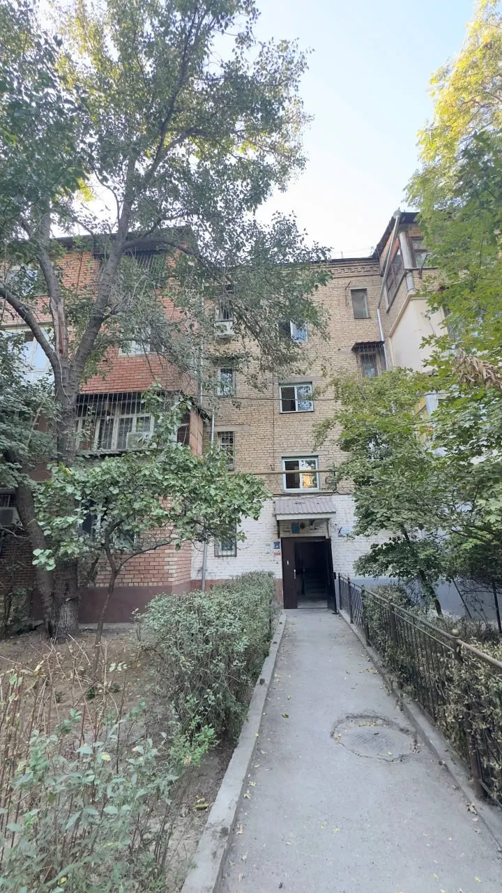 Продаётся 1-комнатная квартира, 30 м², 4/4 этаж — Чиланзарский район