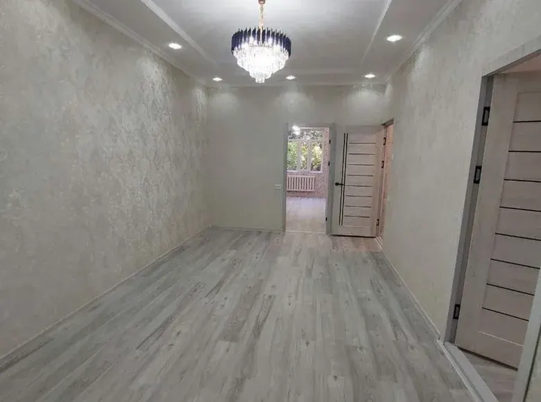 Sotiladi 3 xonali kvartira, 52 m², 1/4 qavat — Chilonzor tumani