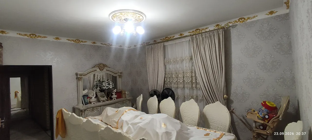 Продаётся 4-комнатная квартира, 82 м², 1/4 этаж — Алмазарский район