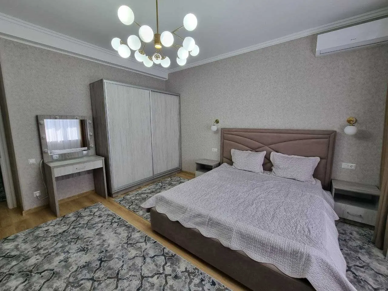 Сдаётся 4-комнатная квартира, 133 м², 6/7 этаж — Мирзо-Улугбекский район
