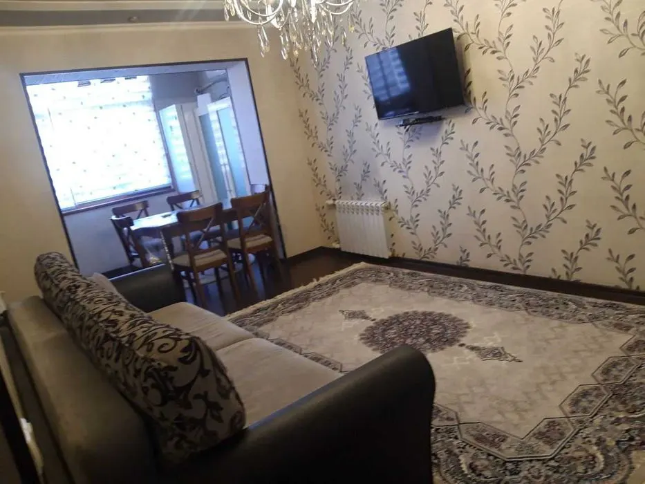 Сдаётся 3-комнатная квартира, 70 м², 2/4 этаж — Яккасарайский район