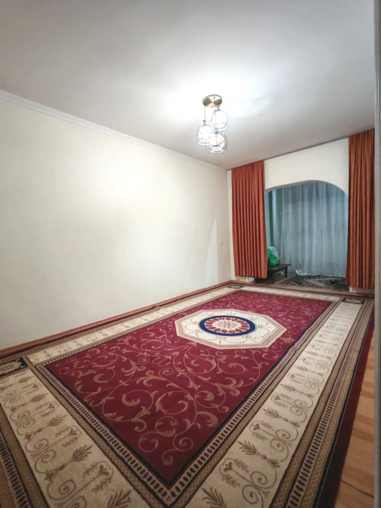 Ижарага берилади 2 хонали квартира, 60 м², 4/5 қават — Олмазор тумани