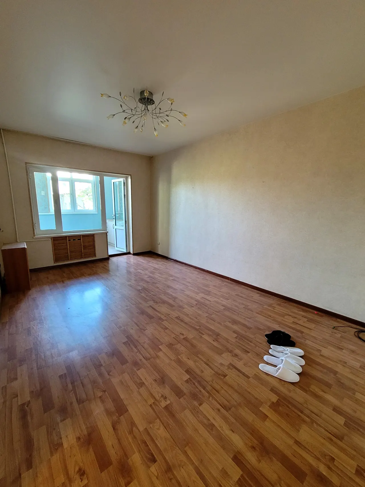 Продаётся 3-комнатная квартира, 74 м², 3/4 этаж — Мирзо-Улугбекский район
