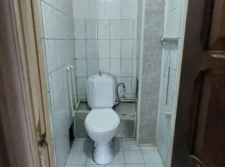 Sotiladi 2 xonali kvartira, 60 m², 1/5 qavat — Yakkasaroy tumani