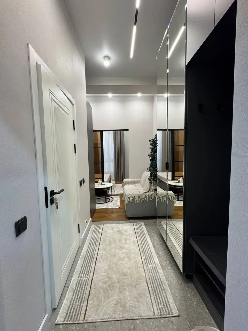 Продаётся 1-комнатная квартира, 40 м², 4/14 этаж — Яккасарайский район