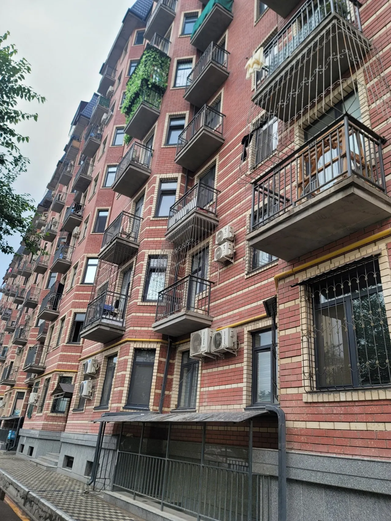 Sotiladi 1 xonali kvartira, 45 m², 8/9 qavat — Yashnobod tumani
