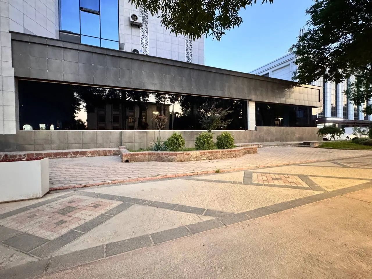 Ijaraga beriladi tijorat binosi, 926 m² — Mirobod tumani