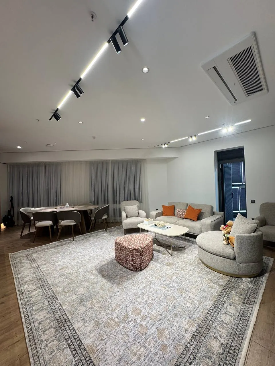 Сотилади 3 хонали квартира, 114 м², 17/25 қават — Мирзо Улуғбек тумани