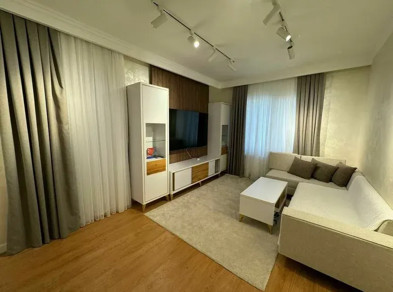 Сотилади 2 хонали квартира, 70 м², 3/9 қават — Яккасарой тумани
