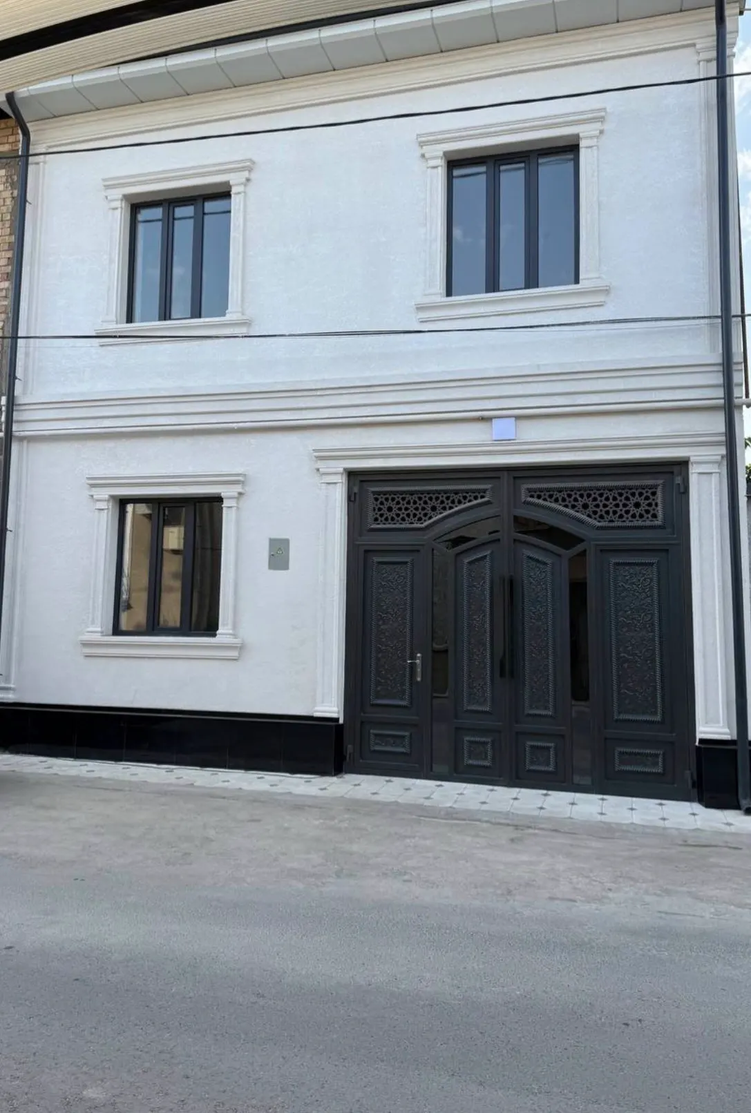 Sotiladi 5 xonali hovli uy, 1,6 sotix, 2 qavatli — Sergeli tumani
