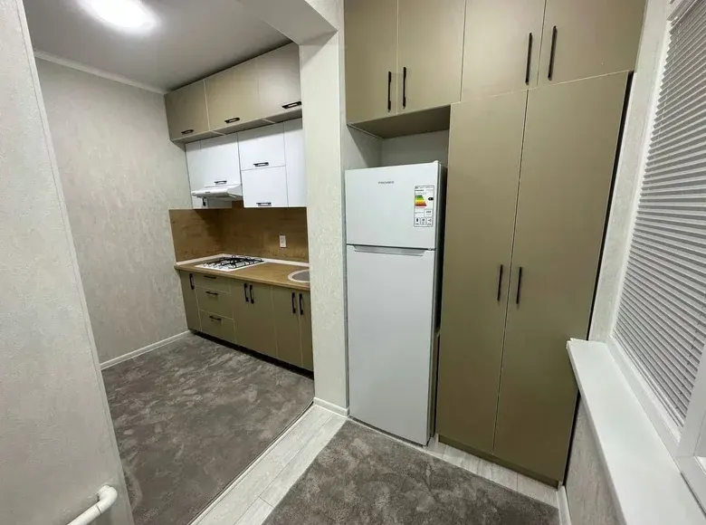 Продаётся 2-комнатная квартира, 55 м², 3/4 этаж — Чиланзарский район