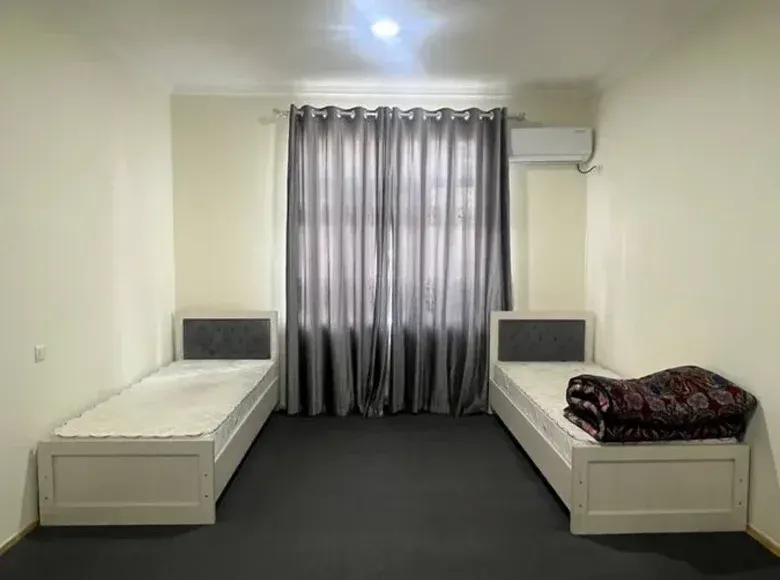 Сдаётся 3-комнатная квартира, 78 м², 2/4 этаж — Фергана