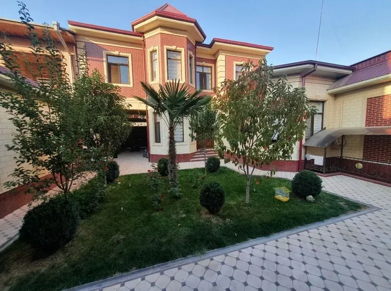 Сотилади 7 хонали ҳовли уй, 350 м² — Чилонзор тумани