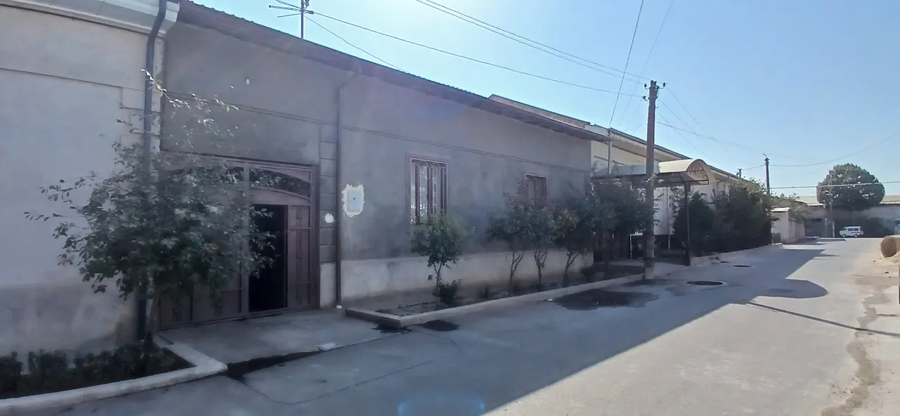 Sotiladi 5 xonali hovli uy, 4 sotix, 1 qavatli — Sergeli tumani