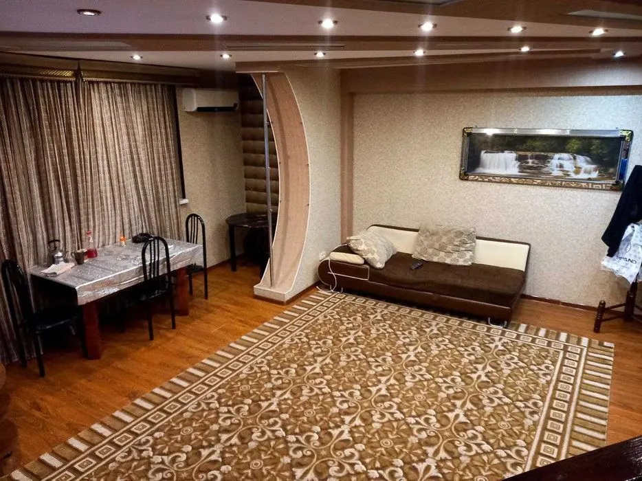 Сдаётся 4-комнатная квартира, 114 м², 5/9 этаж — Яккасарайский район