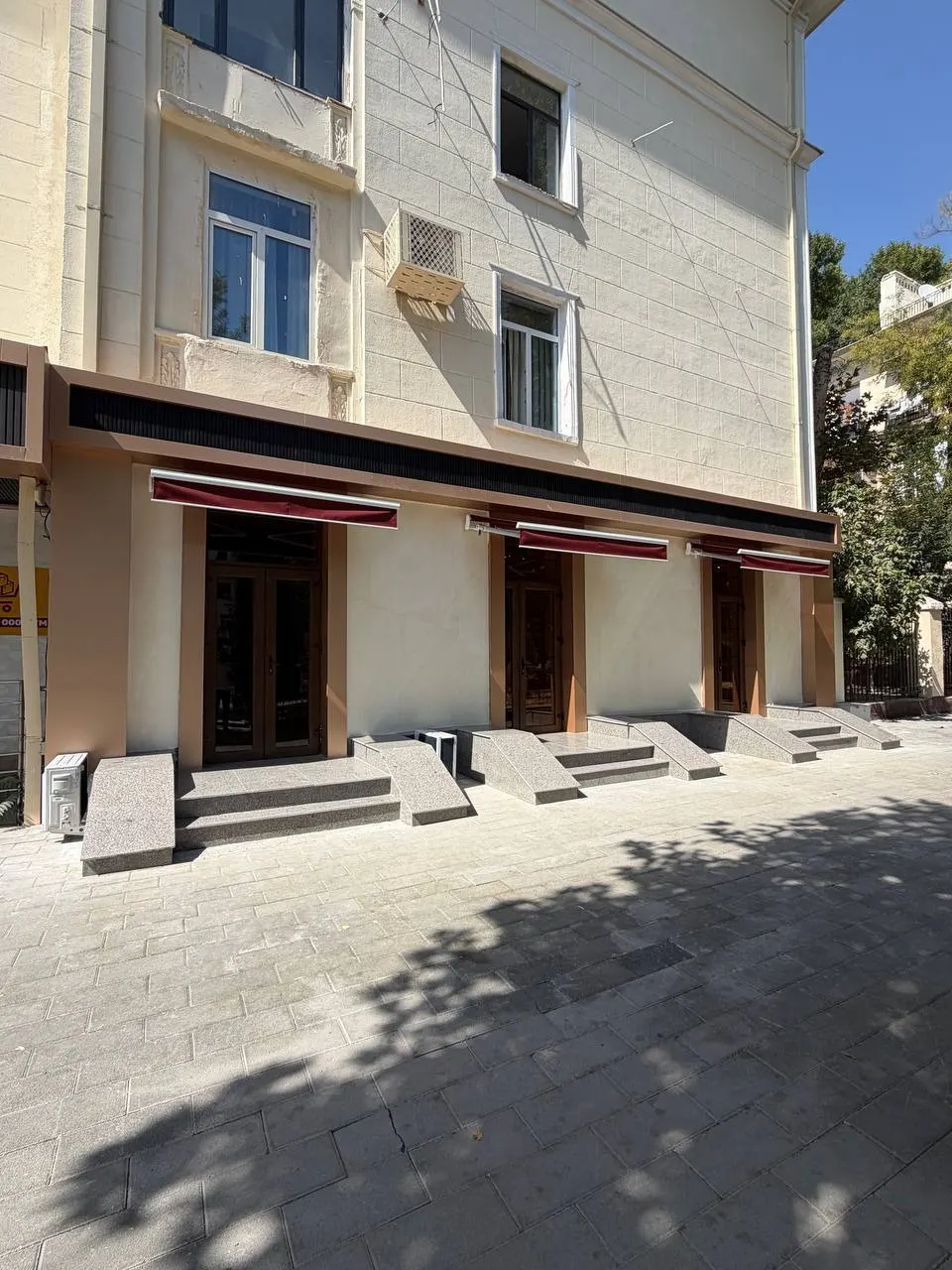 Сотилади тижорат биноси, 30 м², 1/5 қават — Яккасарой тумани