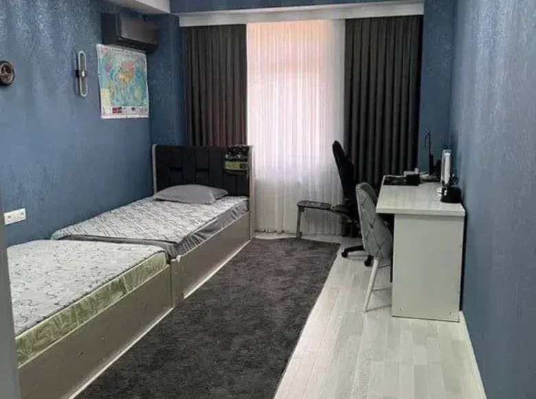 Сотилади 3 хонали квартира, 100 м², 8/9 қават — Яккасарой тумани