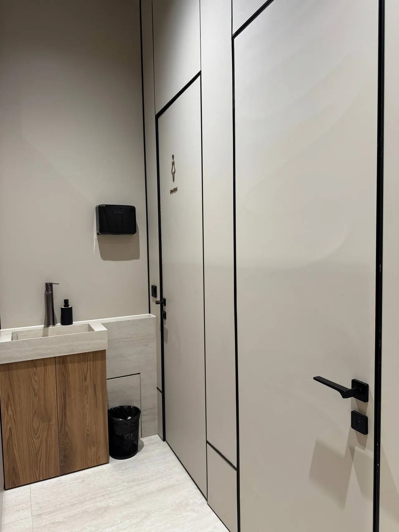 Sotiladi ofis, 100 m², 4/50 qavat — Shayxontohur tumani