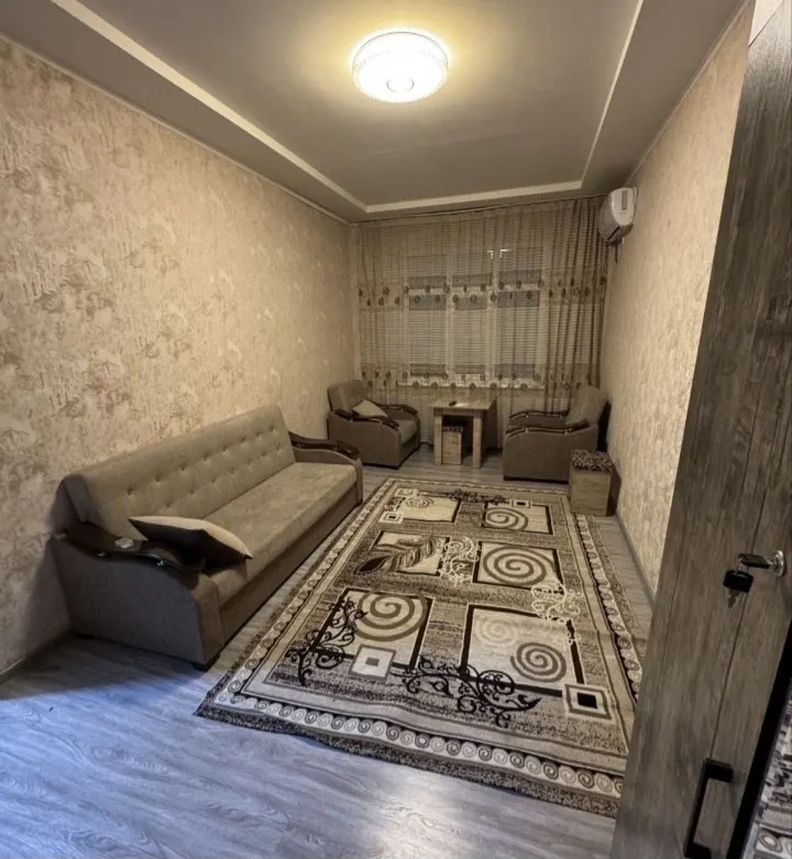 Сотилади 1 хонали квартира, 42 м², 3/3 қават — Мирзо Улуғбек тумани