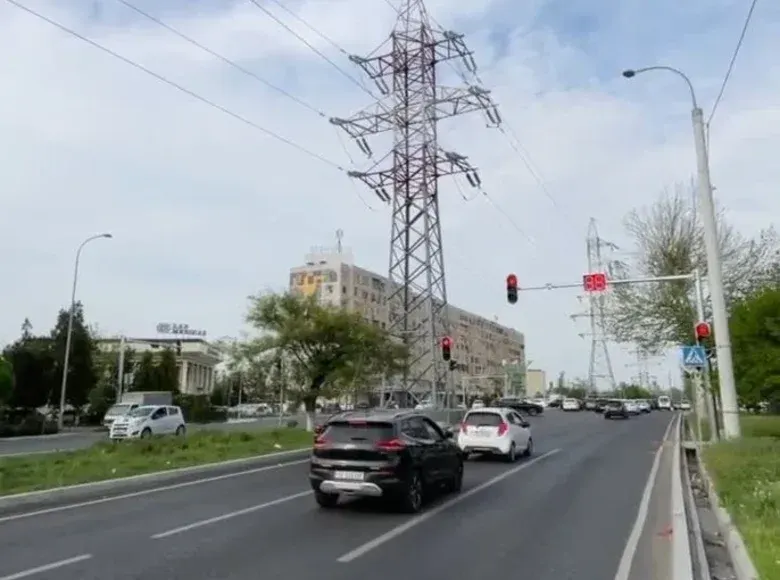 Sotiladi 2 xonali kvartira, 75 m², 1/5 qavat — Shayxontohur tumani