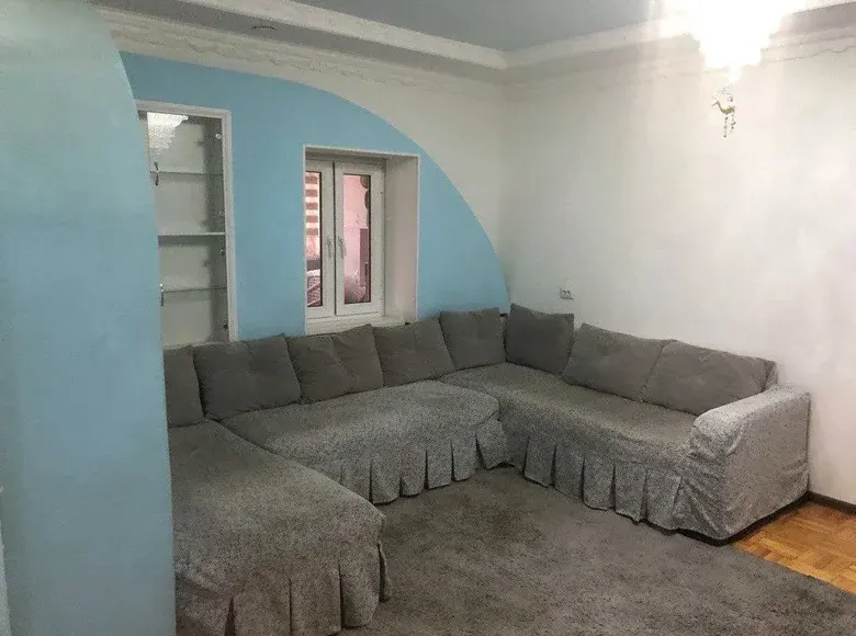 Продаётся 4-комнатная квартира, 135 м², 2/4 этаж — Мирзо-Улугбекский район