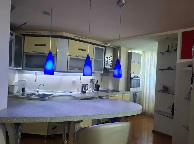 Продаётся 3-комнатная квартира, 95 м², 11/18 этаж — Мирзо-Улугбекский район