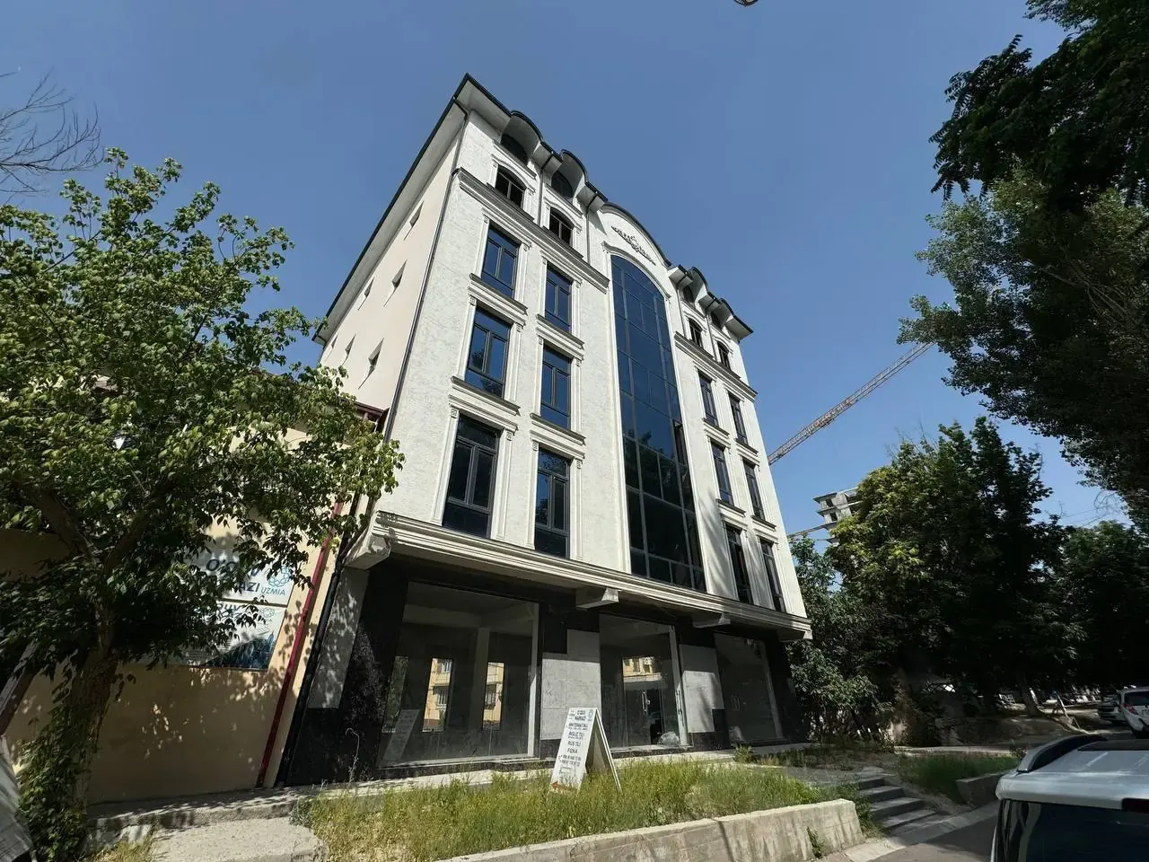 Ijaraga beriladi tijorat binosi, 2000 m² — Mirzo Ulugʻbek tumani