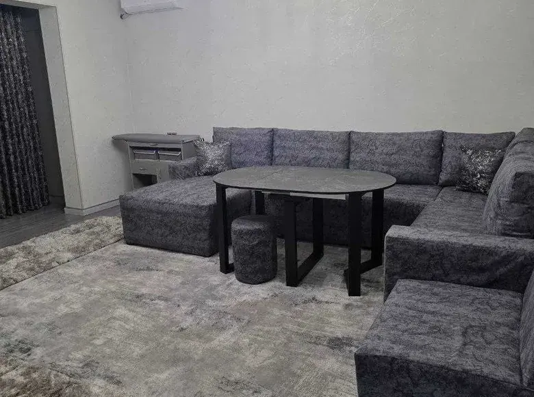 Sotiladi 2 xonali kvartira, 60 m², 2/9 qavat — Shayxontohur tumani