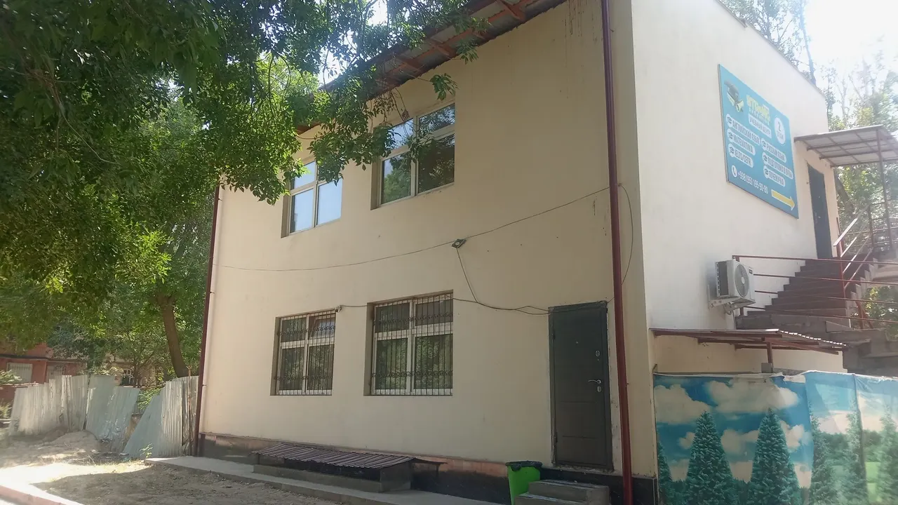 Сдаётся офис, 85 м², 2/2 этаж — Чиланзарский район