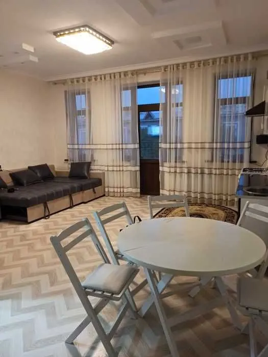 Сдаётся 2-комнатная квартира, 53 м², 2/5 этаж — Яшнабадский район