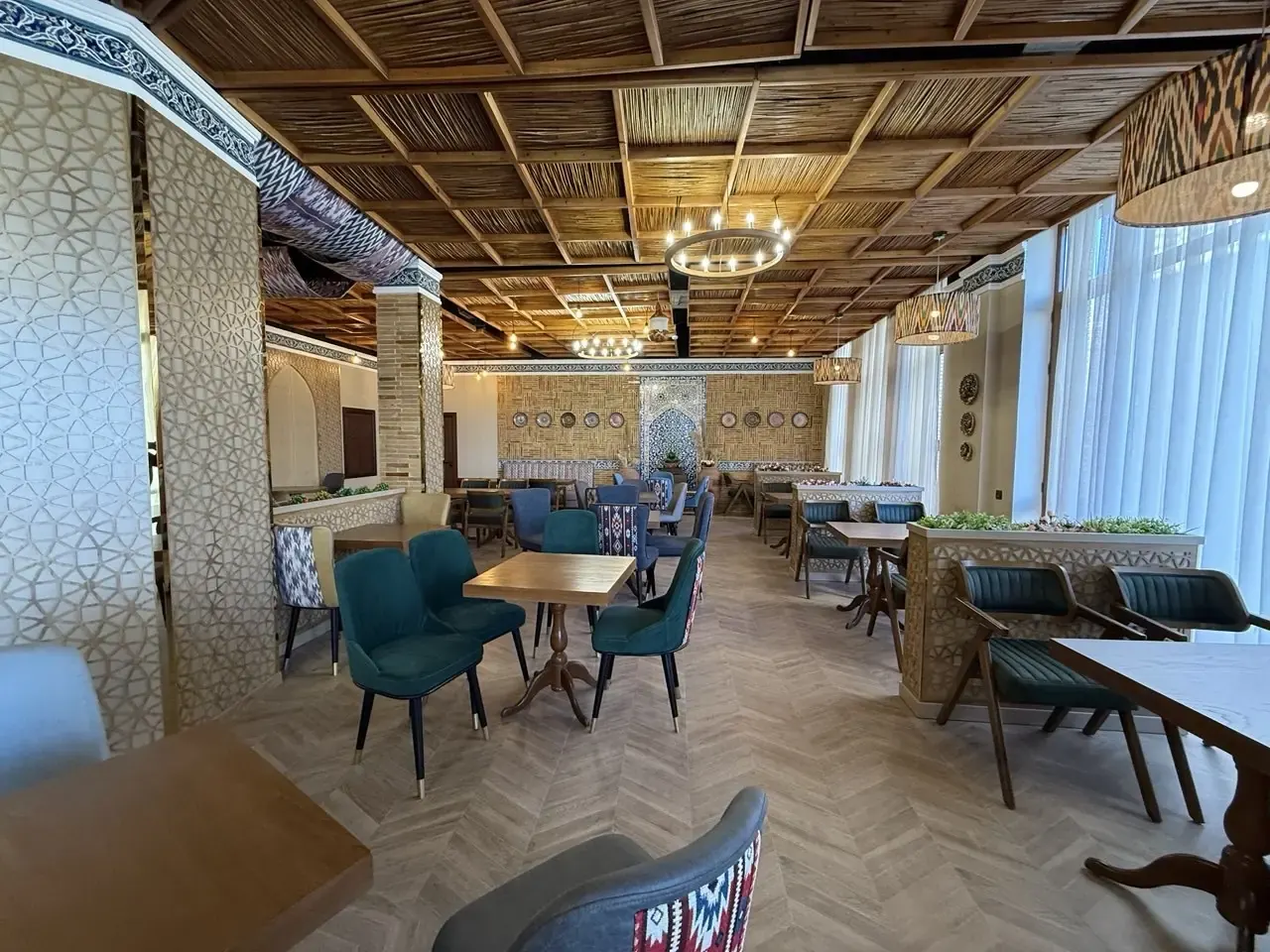 Продаётся коммерческое помещение, 2384 м² — Алмазарский район