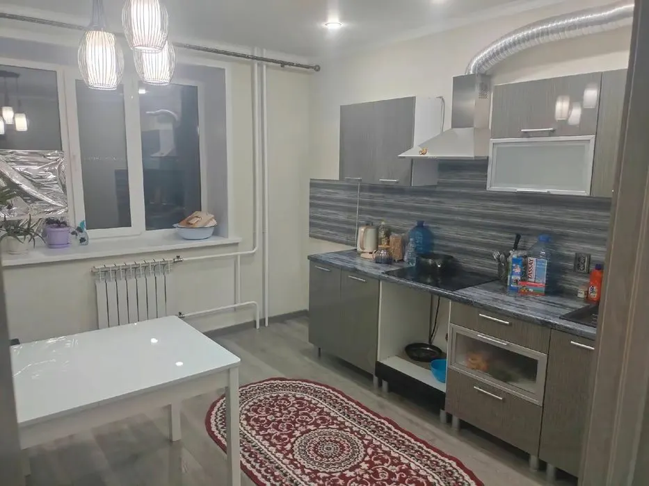 Сдаётся 2-комнатная квартира, 100 м², 3/4 этаж — Яккасарайский район