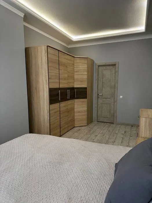 Ижарага берилади 3 хонали квартира, 100 м², 18/25 қават — Мирзо Улуғбек тумани