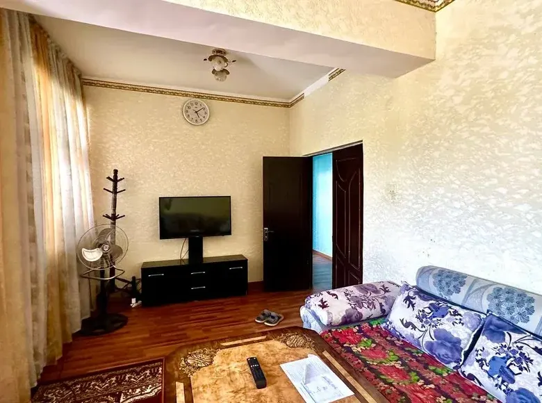 Сотилади 2 хонали квартира, 65 м², 3/4 қават — Фарғона шаҳри