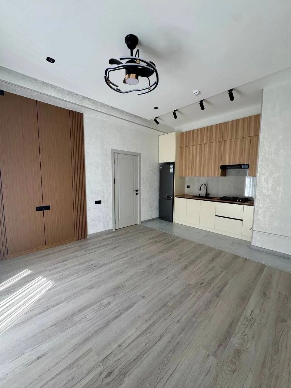 Sotiladi 2 xonali kvartira, 45 m², 9/12 qavat — Yakkasaroy tumani