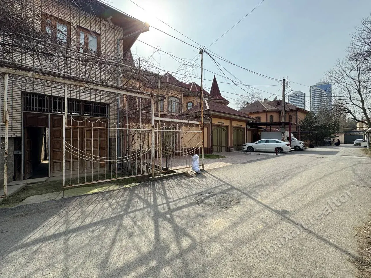 Продаётся дом, 9,3 сот., 2 этажа — Мирабадский район