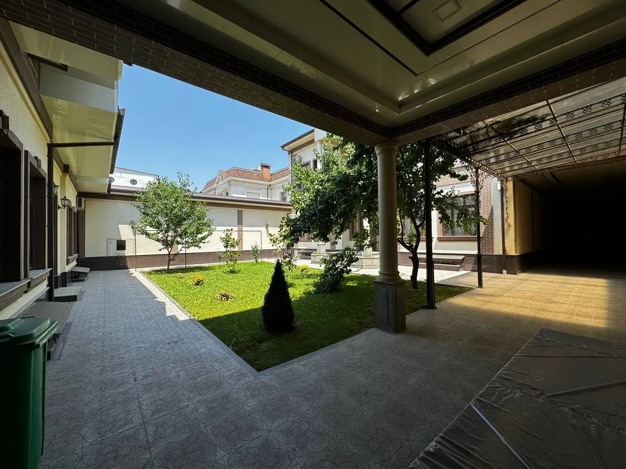 Ijaraga beriladi 6 xonali hovli uy, 6 sotix, 400 m² — Mirzo Ulugʻbek tumani