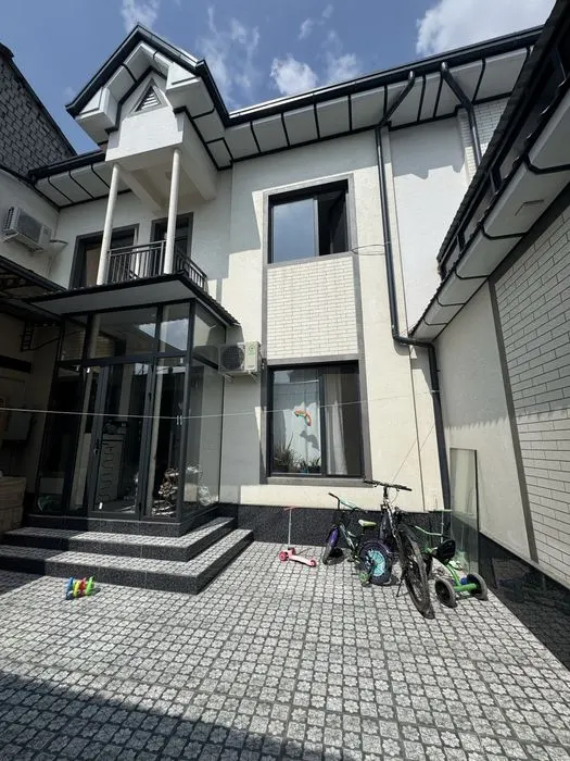 Ijaraga beriladi 5 xonali hovli uy, 200 m² — Sergeli tumani