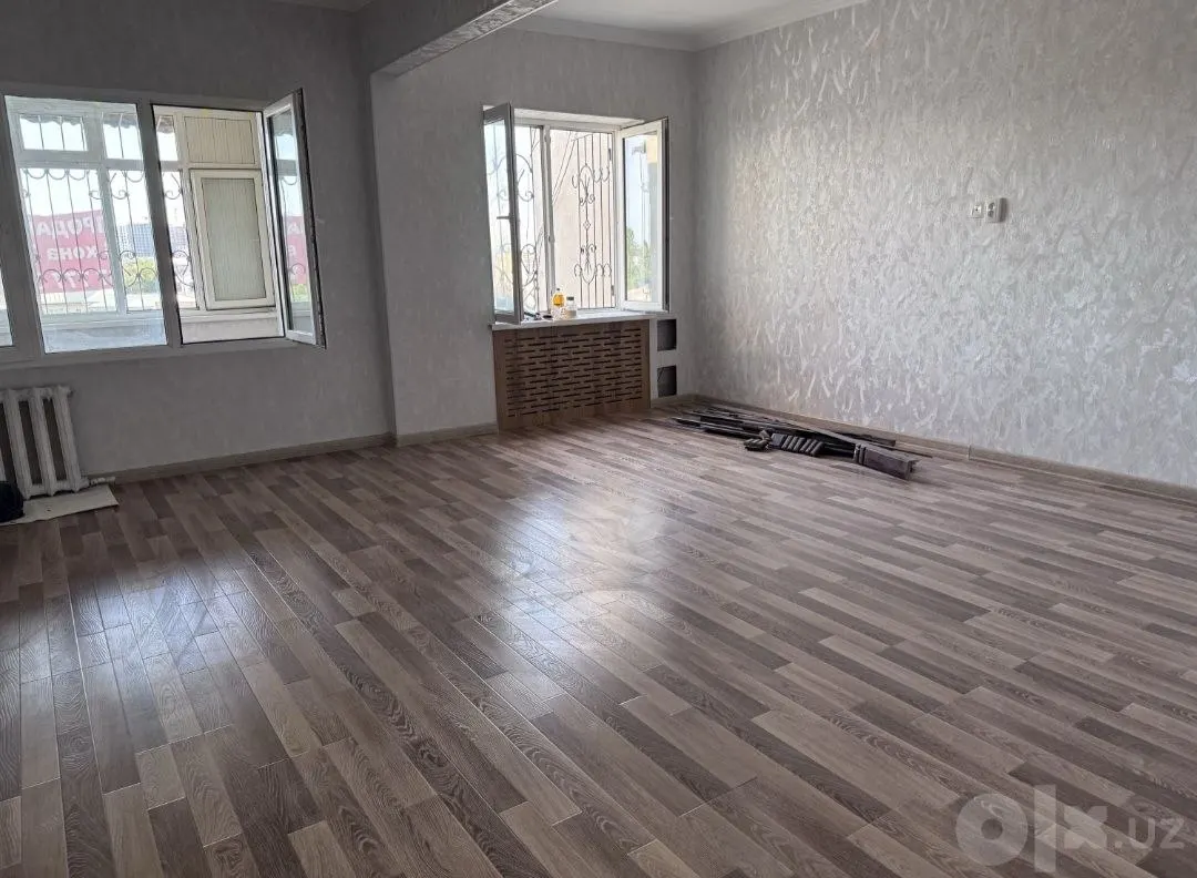 Sotiladi 3 xonali kvartira, 90 m², 4/4 qavat — Chilonzor tumani