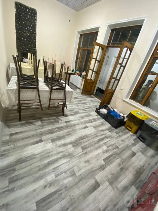 Сдаётся 10-комнатная квартира, 500 м², 2/2 этаж — Учтепинский район